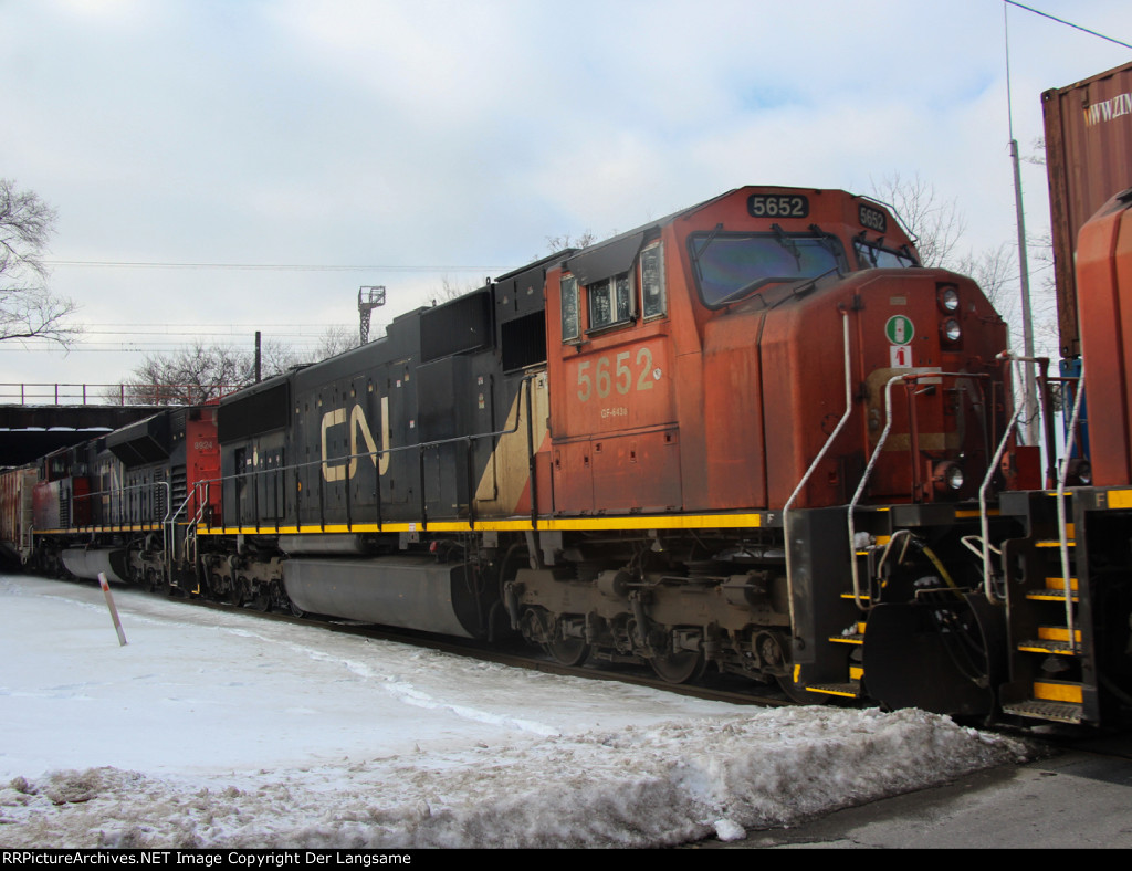 CN 5652